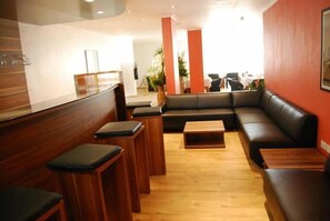 Restaurant - Pearl Court Residence & Hotels (Lagos)