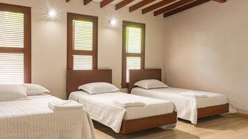 4 bedrooms, free WiFi, bed sheets