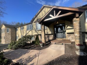 Exterior - Happy Valley Countryside Retreat (Bellefonte)