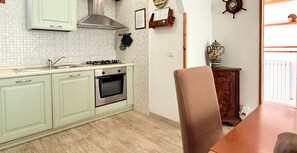 Refrigerador, horno y lavavajillas 