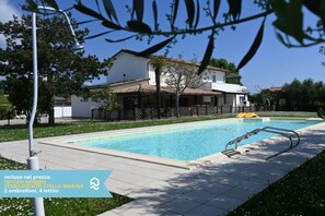 Lämmitetty uima-allas