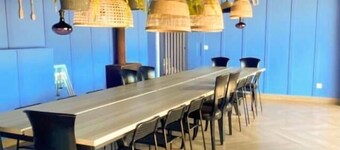 Spectacular house with pool and garden