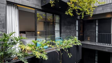 Premium Loft, Balcony, Courtyard Area | Balcony