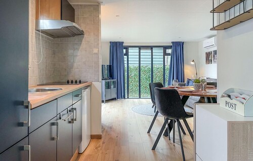 Toller (mobiler) Wohnwagen in Zeeland