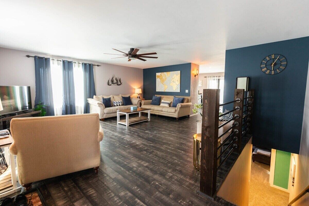 TV connectée, jeux vidéo, lecteur de DVD, baby-foot