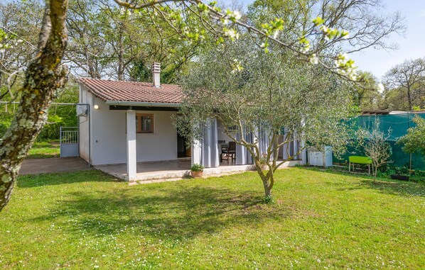 Exterior - Gorgeous home in Valbandon with WiFi (Valbandon)