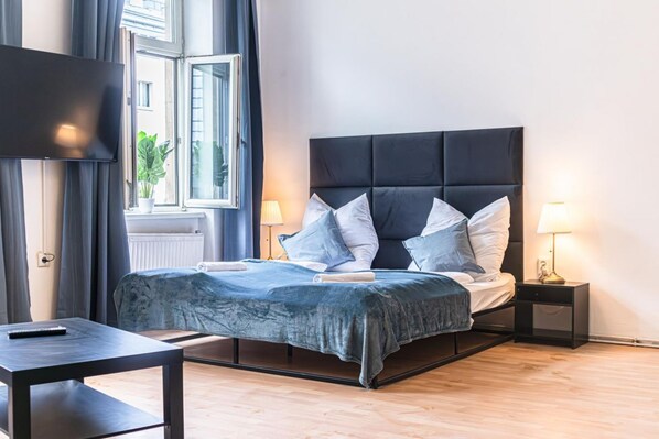 2 室のベッドルーム、WiFi、ベッドシーツ