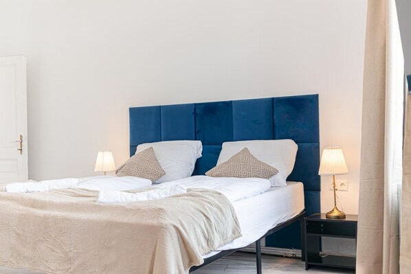 2 室のベッドルーム、WiFi、ベッドシーツ