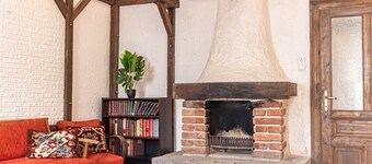 Vintage Viennese 2BR Apt. Near U6 am Schöpfwerk