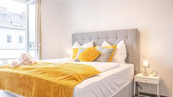 4 quartos, escrivaninha, Wi-Fi, roupa de cama