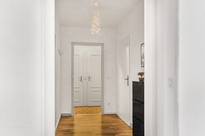 Interior - Vienna Wanderlust: 2 BR Apt in the Heart of It All (Vienna)