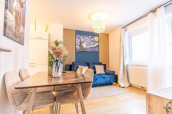 Interior - Peaceful 1BR Apt. w/Balcony at Reumannplatz U1 (Wien)