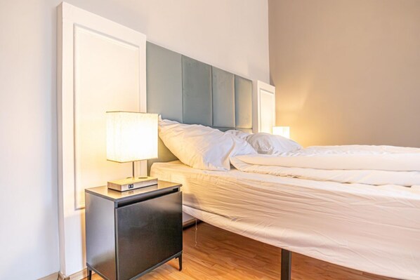 1 Schlafzimmer, Schreibtisch, WLAN, Bettwäsche