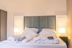 1 Schlafzimmer, Schreibtisch, WLAN, Bettwäsche