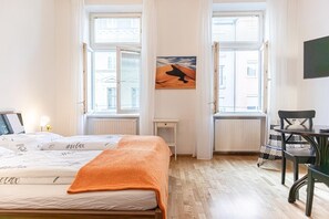 2 bedrooms, iron/ironing board, WiFi, bed sheets