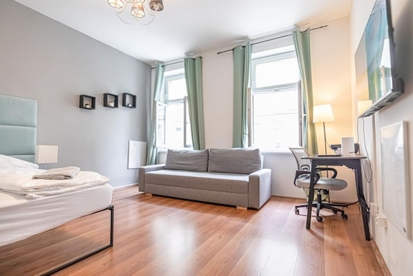 1 bedroom, desk, WiFi, bed sheets