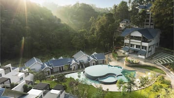 المنطقة المحيطة بالمنشأة