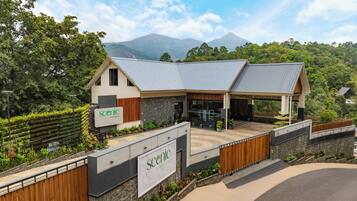 مدخل المنشأة