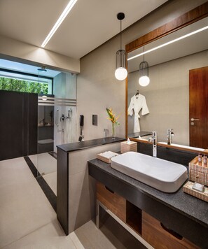 Shower, free toiletries, hair dryer, bathrobes