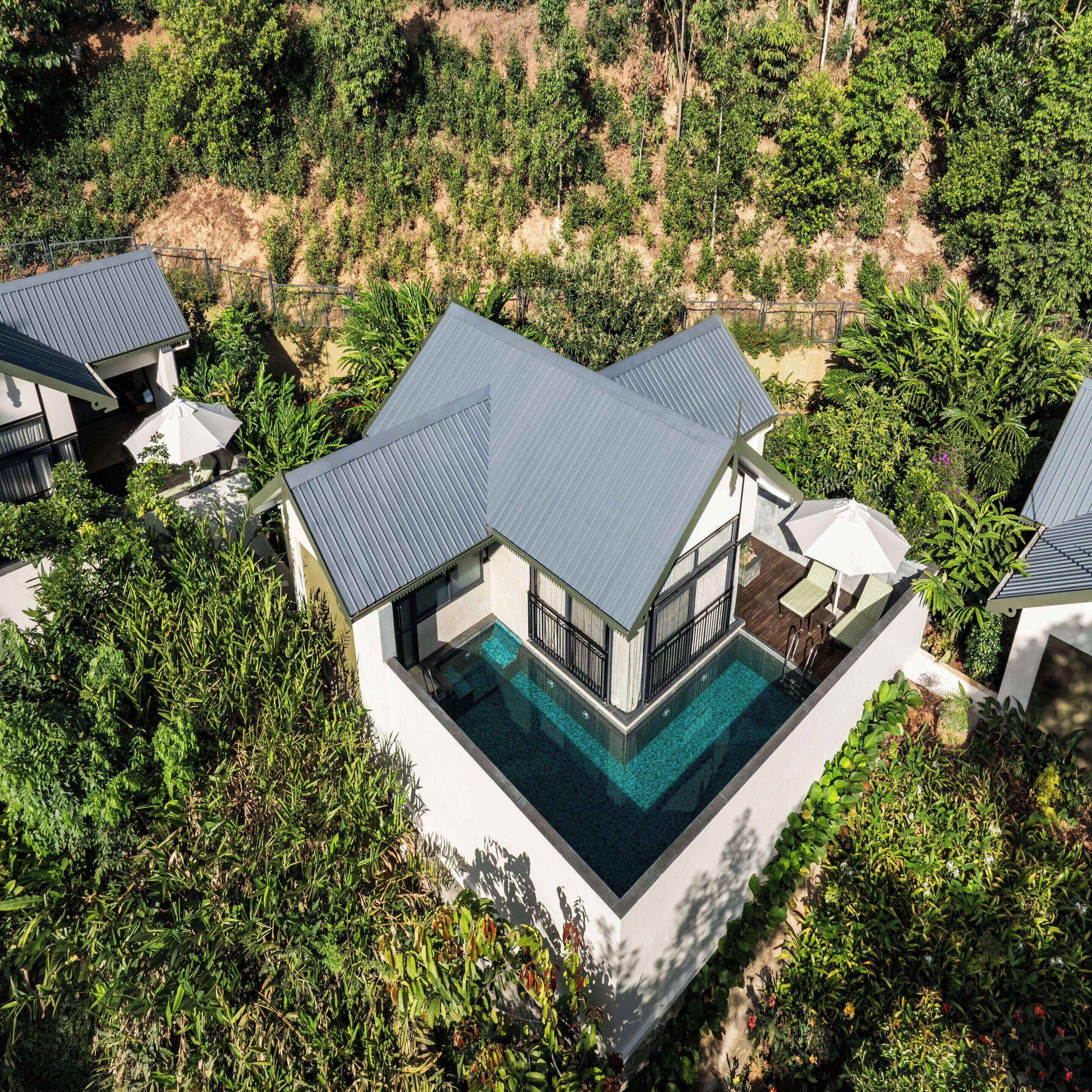 Vila (SeleQtions with Plunge Pool) | Roupas de cama premium, edredons de pluma, frigobar, cofres nos quartos