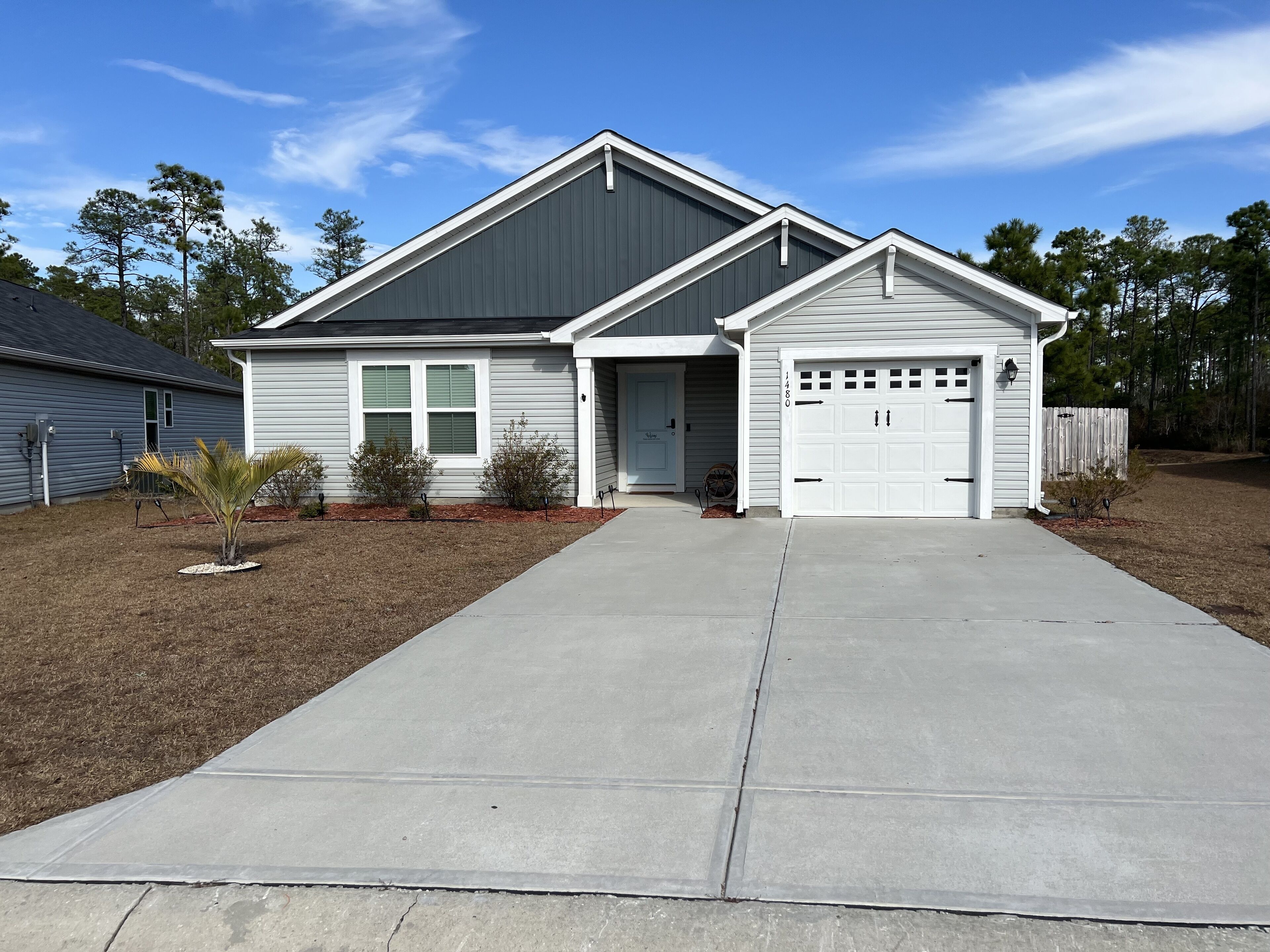 Charming Farmhouse Decorated New Construction Home close to several Beaches!