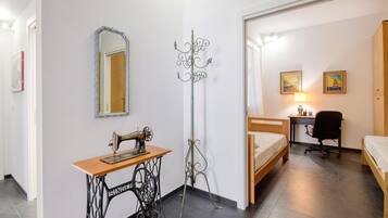 2 chambres, fer et planche Ă repasser, Wi-Fi gratuit, draps fournis