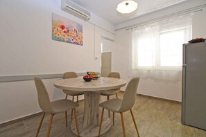 Dining - Holiday apartment with a/c (Fažana)