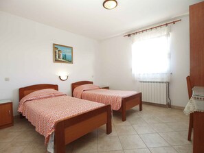 2 bedrooms, WiFi - Holiday apartment with air conditioning (Pula)