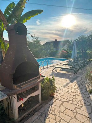 Pool - Holiday apartment with air conditioning (Pula)