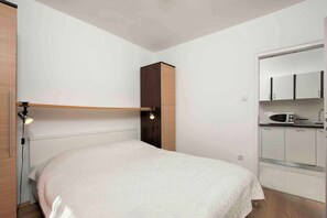 1 bedroom