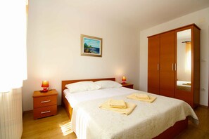 3 bedrooms, WiFi