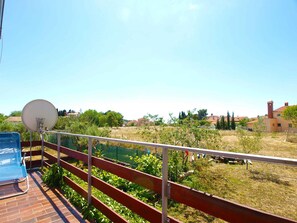 Property grounds - Holiday apartment with air conditioning (Štinjan)