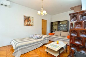 Interior - Holiday apartment mit Terrasse (Valbandon)
