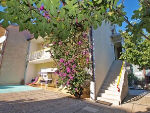 Property grounds - Holiday apartment with air conditioning (Pula)