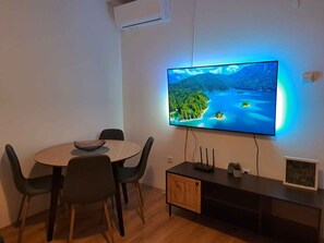 Dining - Holiday apartment with air conditioning (Štinjan)