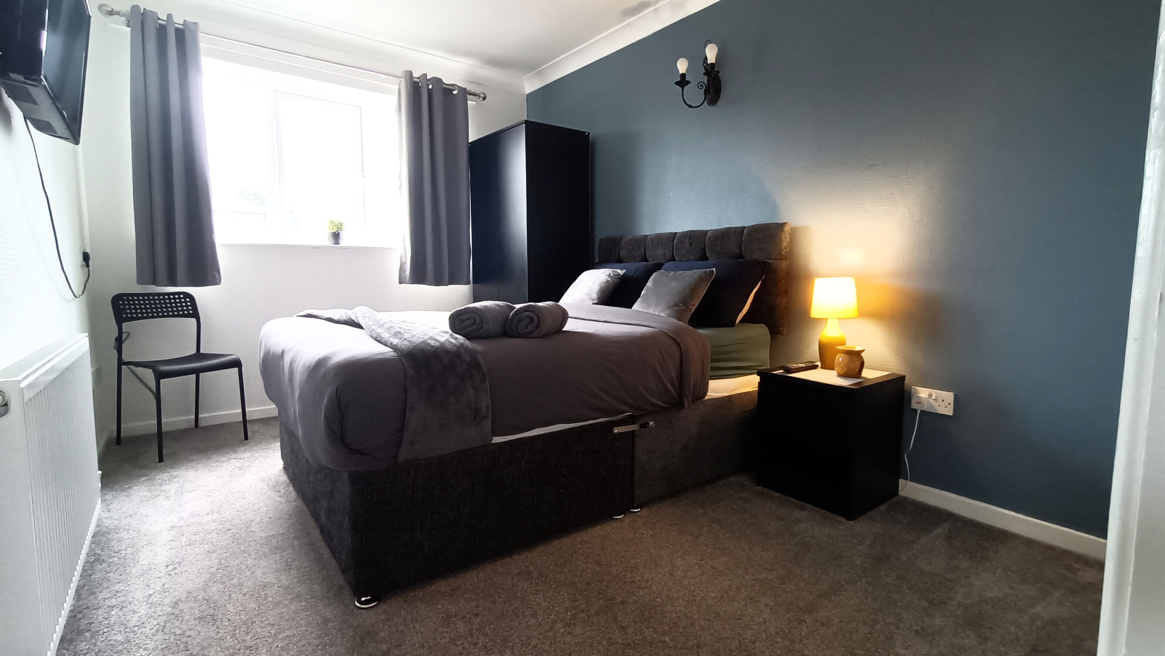 Rumah Standar | 3 kamar tidur, meja kerja, Wi-Fi gratis, dan seprai linen