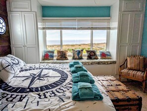 2 chambres, fer et planche à repasser, Wi-Fi, draps fournis