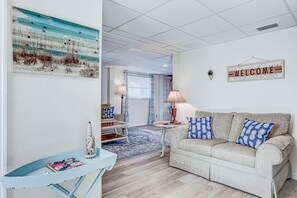 TV - Beech Retreat | House in Inverness near shops and restaurants (Inverness)