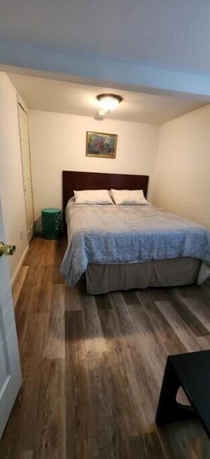2 chambres, fer et planche Ă repasser, Wi-Fi, draps fournis