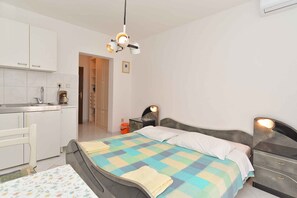 1 室のベッドルーム