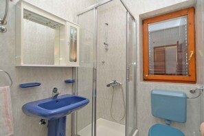 シャワー、ヘアドライヤー