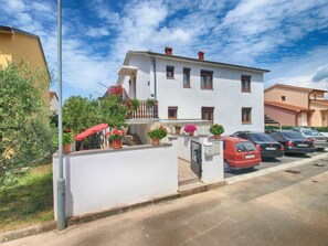 Exterior - Holiday apartment with air conditioning and pool (Pula)