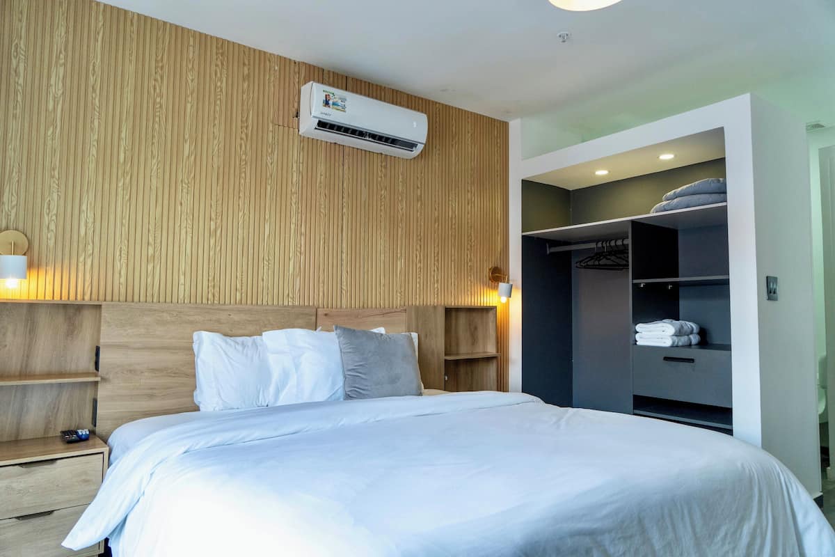 DELUXE CON BALCON | Sábanas de algodón egipcio y ropa de cama de alta calidad