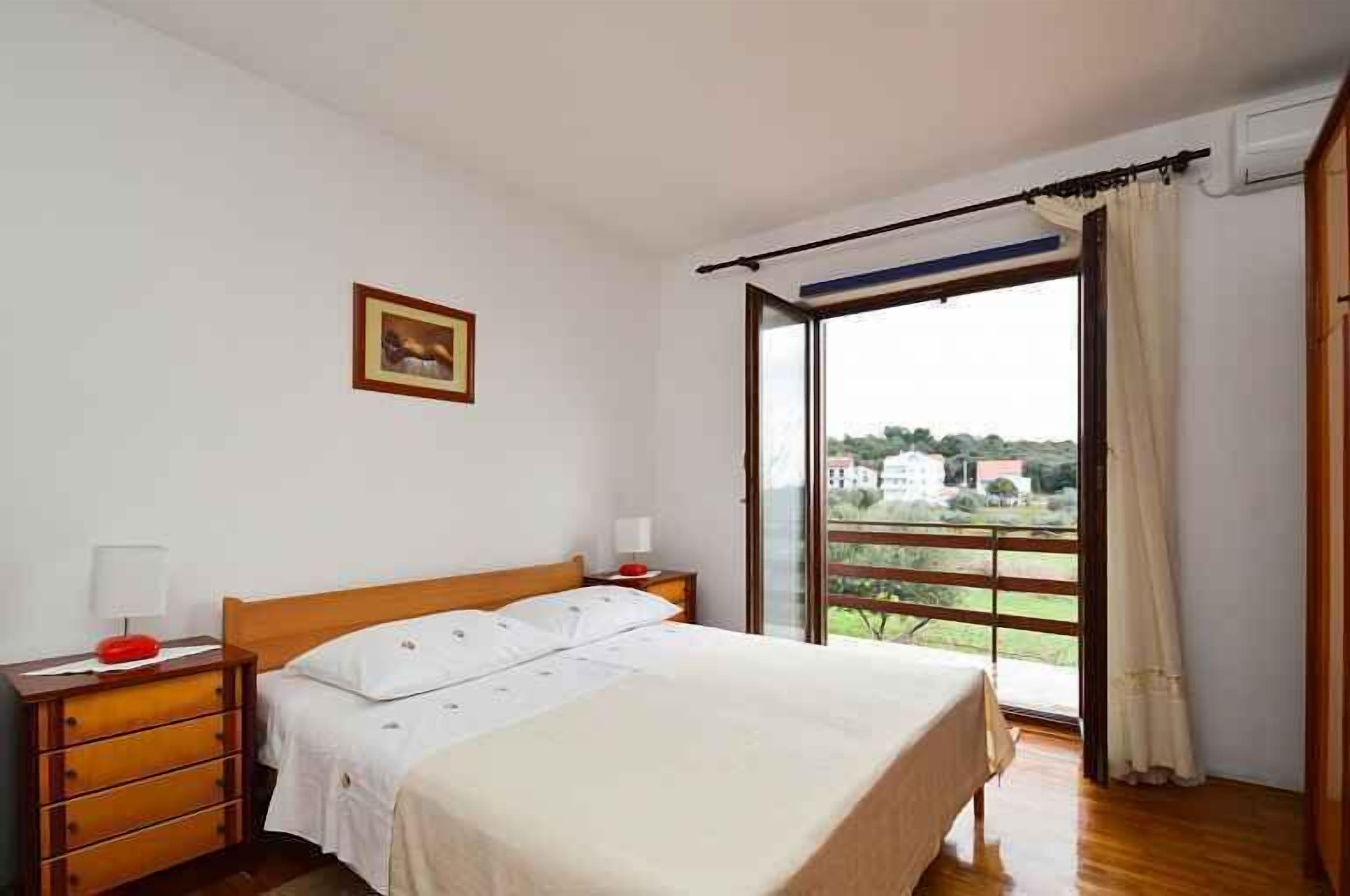 4 bedrooms, WiFi