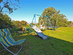 Children’s area - Holiday apartment with air conditioning (Valbandon)