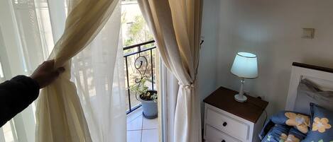 4 camere, Wi-Fi gratuito, lenzuola