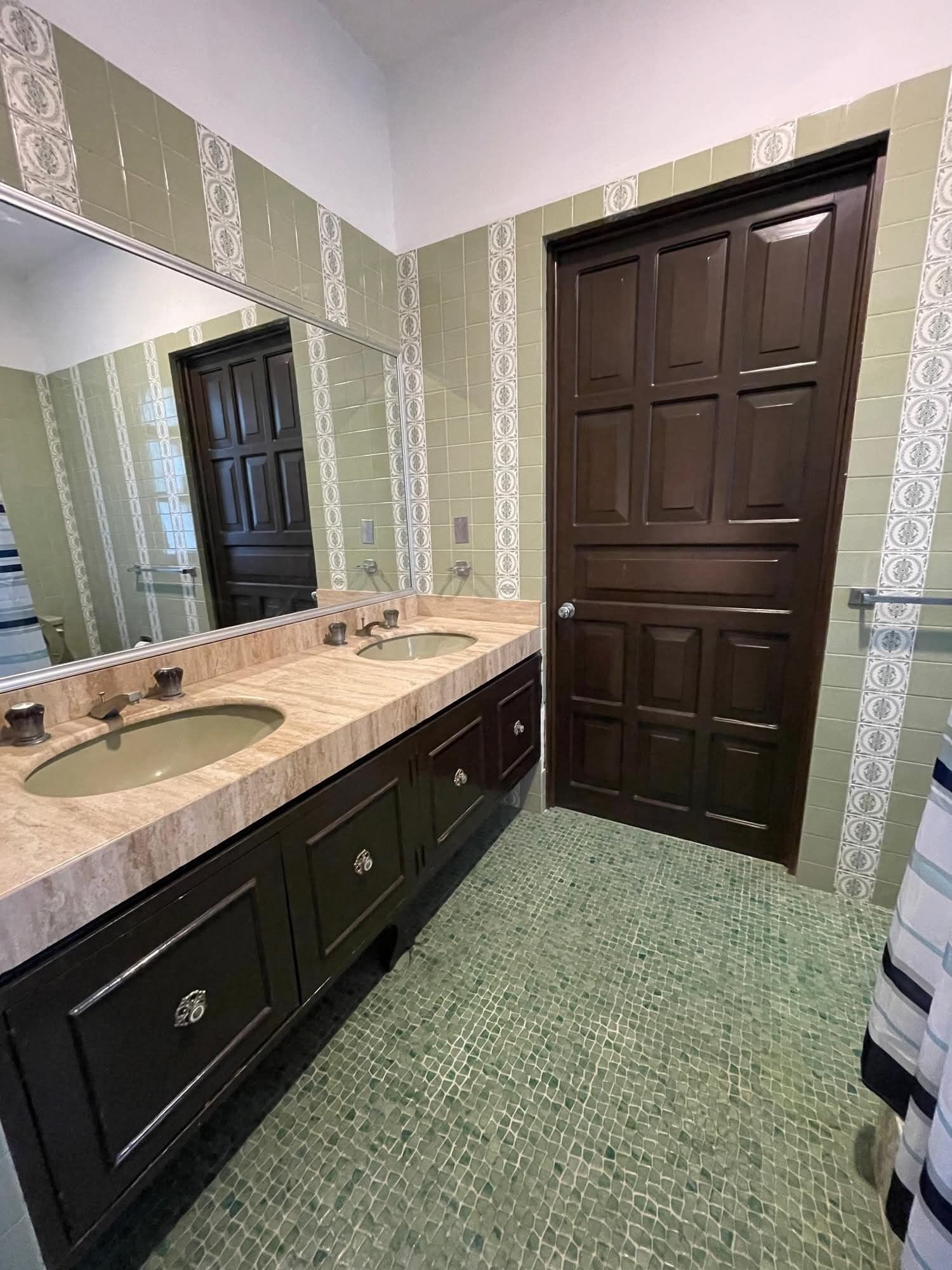 Standard Room | Bathroom