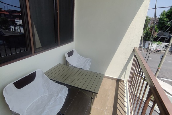 Family House, City View | Living area