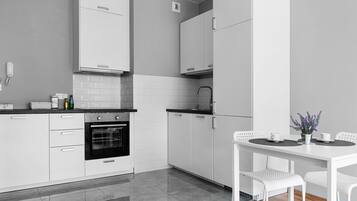 Frigorifero, forno, lavastoviglie, macchina per tè/caffè