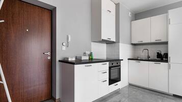 Frigorifero, forno, lavastoviglie, macchina per tè/caffè